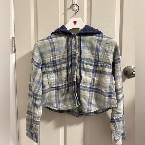AE Cozy Cabin Cropped Hoodie Flannel - Picture 2 of 3